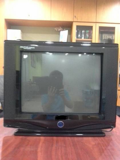 Sell SELLING CRT TV - 14 INCH