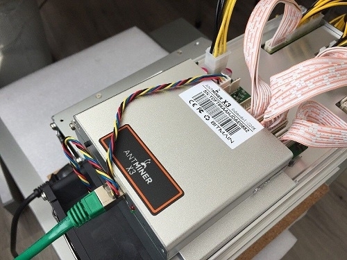 Hot New Antminer X3 Apw3 Psu Cryptonight 220 Kh S Asic Miner Bitmain Id 10747022 Buy China Antminer X3 Grahics Cards Bitcoin Miner Ec21 - 