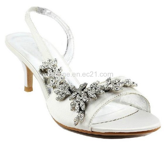 mid heel bridal shoes