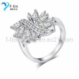 Elegant Women's Platinum Plated Diamond Flower Shape Ring