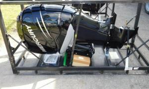 Wholesale mid: Used Mercury 300 XL Verado (L6) 4-Stroke Outboard Engine 25 Motor