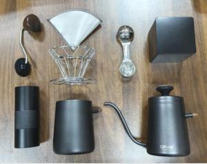 Wholesale hand bags: Drip Coffee Set
