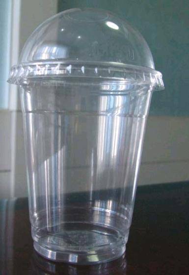 where to get plastic cups with lids