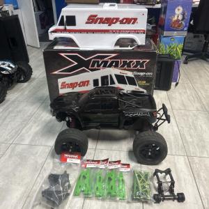 Wholesale s: SNAP-ON TOOLS Traxxas XMAXX 8s (RTR) Van Limited W Raptor Body