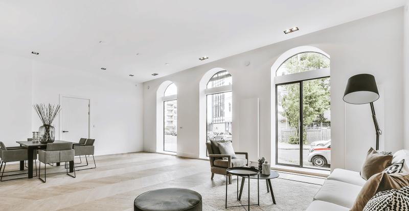 360° Painting of Saint Joseph