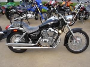 Wholesale Motorcycles: American Lifan 250cc V-Twin Cruiser Motorcycle