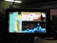 Lowrance HDS16 Carbon 16 Sonar/GPS Fishfinder