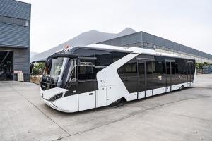 Wholesale aluminum composite material: 14m New Luxury Design Diesel Airport Feeder Bus Shuttle Bus Customized Electric