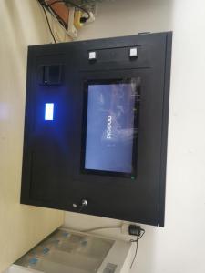 Wholesale Vending Machines: Small LED Screen Vending Machine
