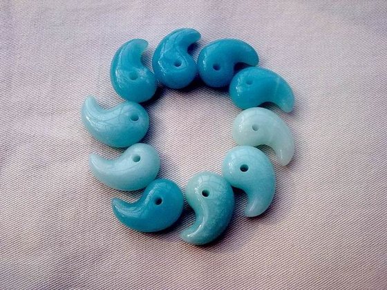 magatama beads