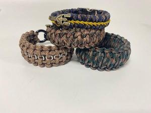 Wholesale women's bracelet: Tactical Paracord Bracelet