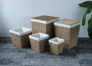 Wholesale 2 colors: Set of 5 Seagrass: 2 Hampers and 3 Baskets. Iron Frame. Liner Inside. Natural Color