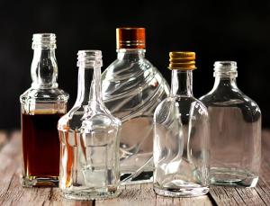 Wholesale rum: Custom Logo 50ml 100ml Mini Liquor Glass Bottle