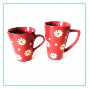 Flower Pattern Design Silkscreen Printing Ceramic Red Glazed Mug with Handle