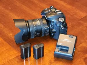Wholesale digital cameras: Nikon D7100 24.1 MP Digital SLR Camera W/ Nikkor 18-200mm Lens
