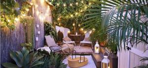 Wholesale garden decor: Outdoor & Garden Decoration