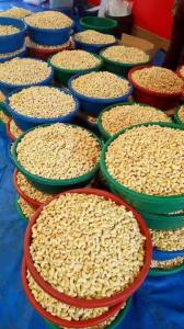 Wholesale cashew nuts: Top Level 100% Organic Natural Cashew Nuts Kernels Raw Cashew Roasted Cashew Good Price
