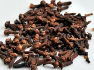 Wholesale cloves: Premium Dried Clove: Herbal Spices