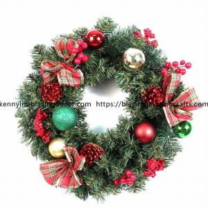 Wholesale christmas wreath: Hot Selling Decorative Christmas Wreath with Ornaments