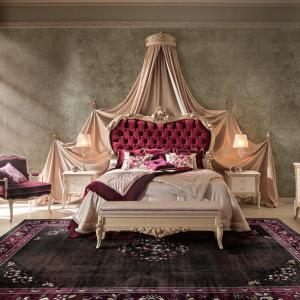 Wholesale Home Furniture: Luxury Italian Wooden Upholstered Bedroom Bed