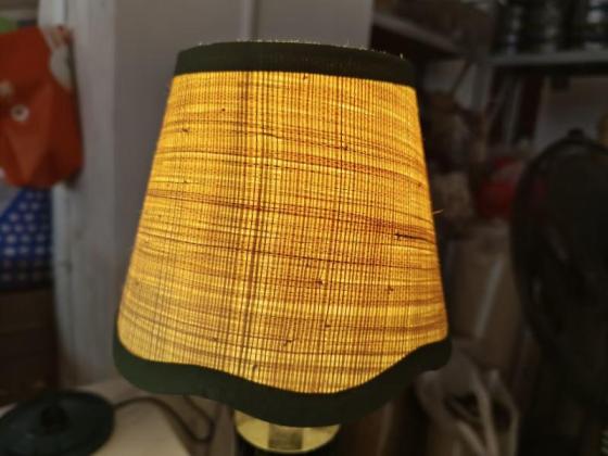 Sell raffia lamp shade with wavy edged trim