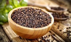 Wholesale one grade: Vietnam Black Pepper 500gl 550gl White Pepper 630 Double Washed