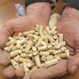 Wholesale canned food: High Quality Wood Pellets, Pine and Oak Woodpellets for Sale