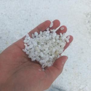 Wholesale decorate: Top Selling Snow White Pebble Stone Decorating Fish Tank, Plant Pot, Pool, Garden, Outside or Inside
