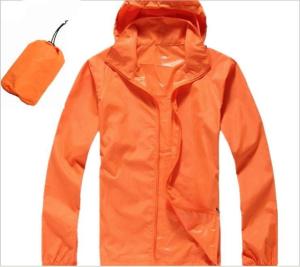 Wholesale embroidery yarn: Factory Wholesale Outdoor Hooded Windbreaker Jacket 100% Waterproof