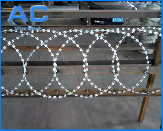 Hot Dipped Galvanized Razor Barbed Wire image