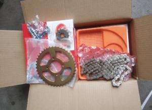 Wholesale chains part: YOG Motorcycle Spare Parts Chain Sprocket Kit Chain Kit for BOXER/ BM150 / HLX125/ HLX150