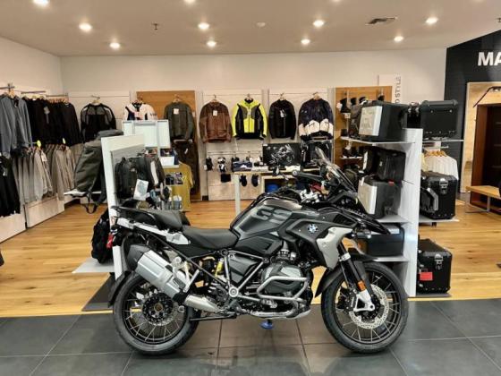 Sell BMW R1250GS MOTORCYCLE