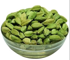 Wholesale suppliers with strong and: Dried Green Cardamom Spice