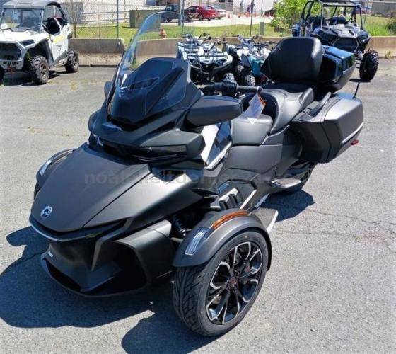 Sell New 2023 Can-Am Spyder RT Limited shown