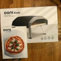 Ooni Koda Gas-Powered Outdoor Pizza Oven and Ooni Classic Peel NIB