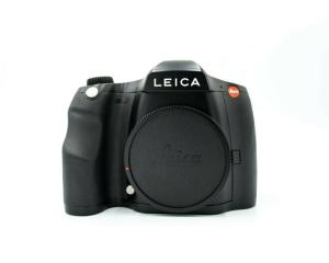 Wholesale flash: Leica S3 Medium Format DSLR Camera