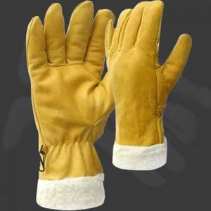 Wholesale warm gloves: Water Replant Leather Gloves in Snow
