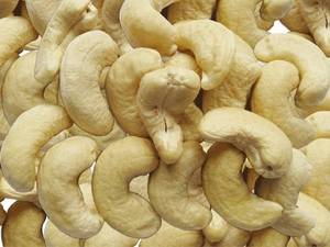 Wholesale inspection&quality control: Cashew Nuts/ Cashew Nut Size W180 W240 W320 W450/ Certified WW320 Dried Cashew for Sale