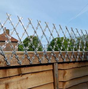 Wholesale wire fencing: Welded Razor Wire Mesh Fence
