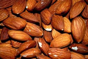 Wholesale almonds: Organic Almond Nuts , Almond Kernels, Natural, Fresh, Dried and Roasted