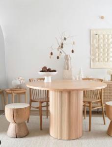Wholesale Home Furniture: Oak Table