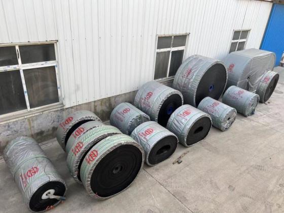 Sell Chinese heat resistant rubber conveyor belt for cement 