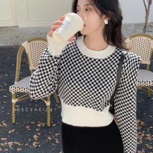 Wholesale knitting sleeves: Korean Round Neck Checkerboard Square Shoulder Design Knit Slimming Long Sleeve Blouse for Women in
