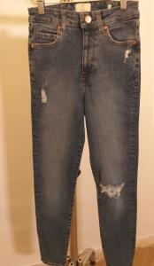 Wholesale denim jeans: Jeans