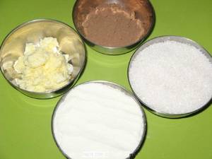 Wholesale fine food: Cocoa Seeds and Cocoa Powder
