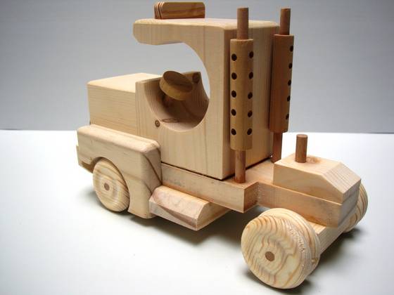 wooden toy co