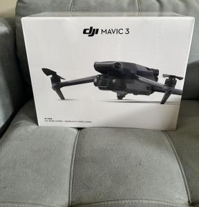 Wholesale cameras: DJI Mavic 3 Fly More Combo Camera Drone