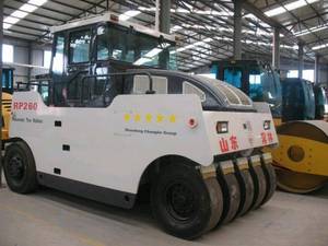 Wholesale roller road: Pneumatic Tire Road Roller Changlin