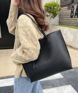 Wholesale pattern: Lychee Patterned Handbag 2022 Korean Version Tassel Shopping Bag Large Capacity Women's Tote Bag