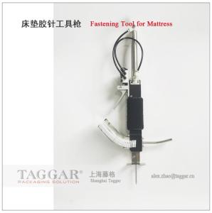 Wholesale glue gun: Pneumatic Long-Needle Fastening Tool for Mattress Tagging Gun